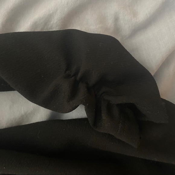 Black Blazer/Jacket/Sweater - Picture 3 of 4